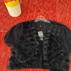 NWT Lightweight Cyrus cardigan with black rosettes Sz M